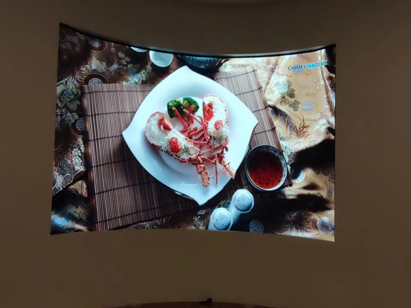 大东室内P2.5弧形LED屏
